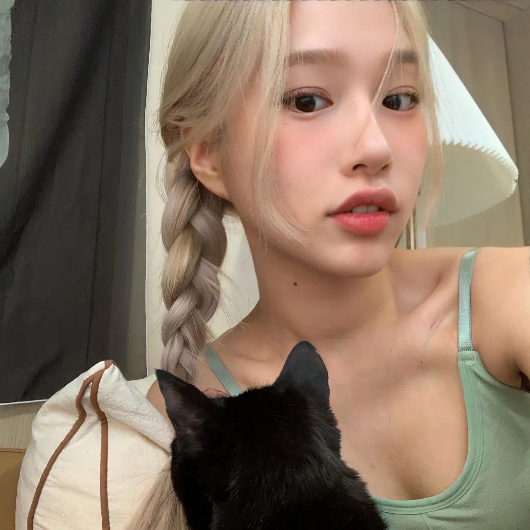 瓦莱莉和她的奇迹一周 海报
