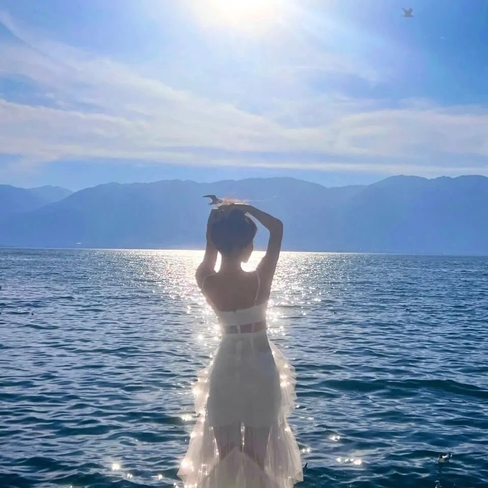 终极异噬界 海报